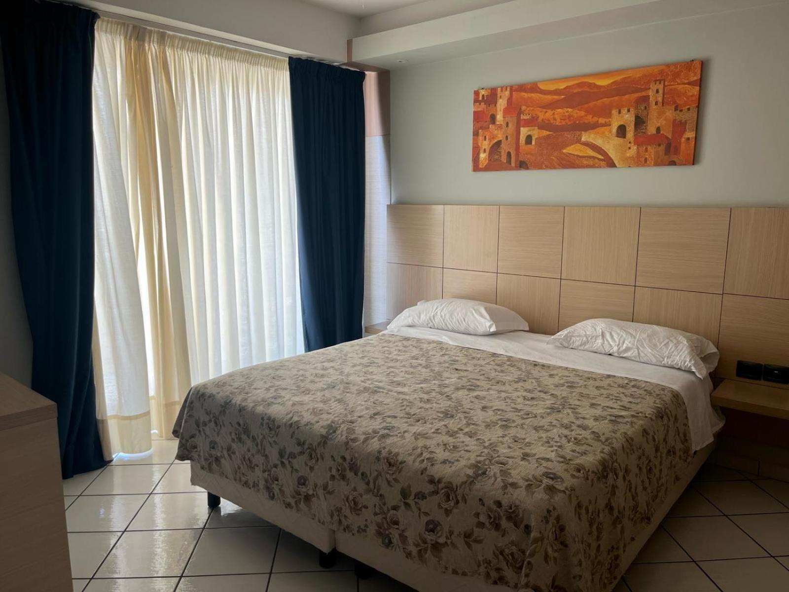 Hotel Ancora Понтеканяно Екстериор снимка