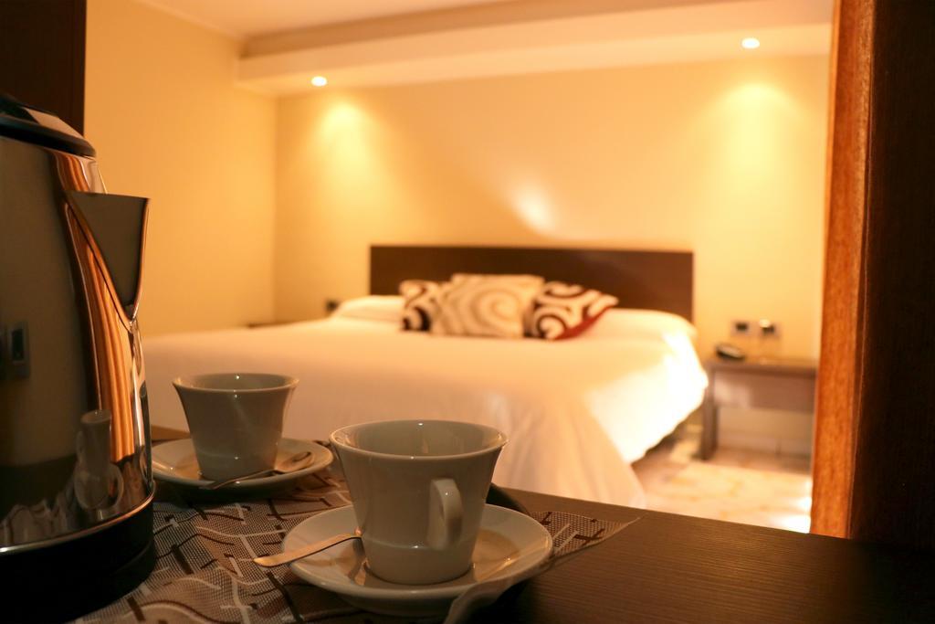 Hotel Ancora Понтеканяно Екстериор снимка